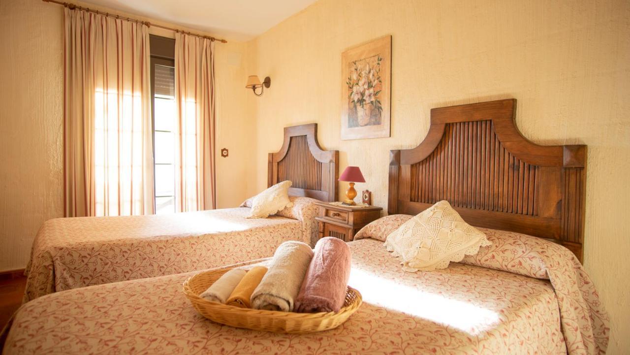 Casa Rural Santa Elena Villafranca de los Caballeros ภายนอก รูปภาพ